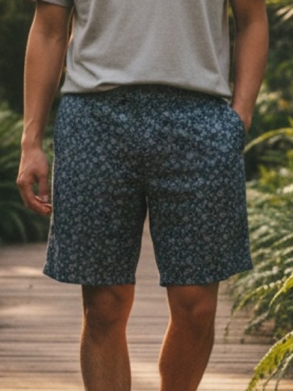 Men's  J.Crew 9" Stanton Short in Floral - Size 36